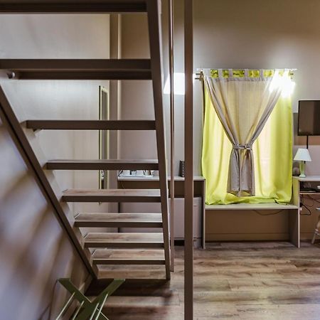 Antico Borgo B&B Con Spa - Adults Only Манерба-дель-Гарда Экстерьер фото